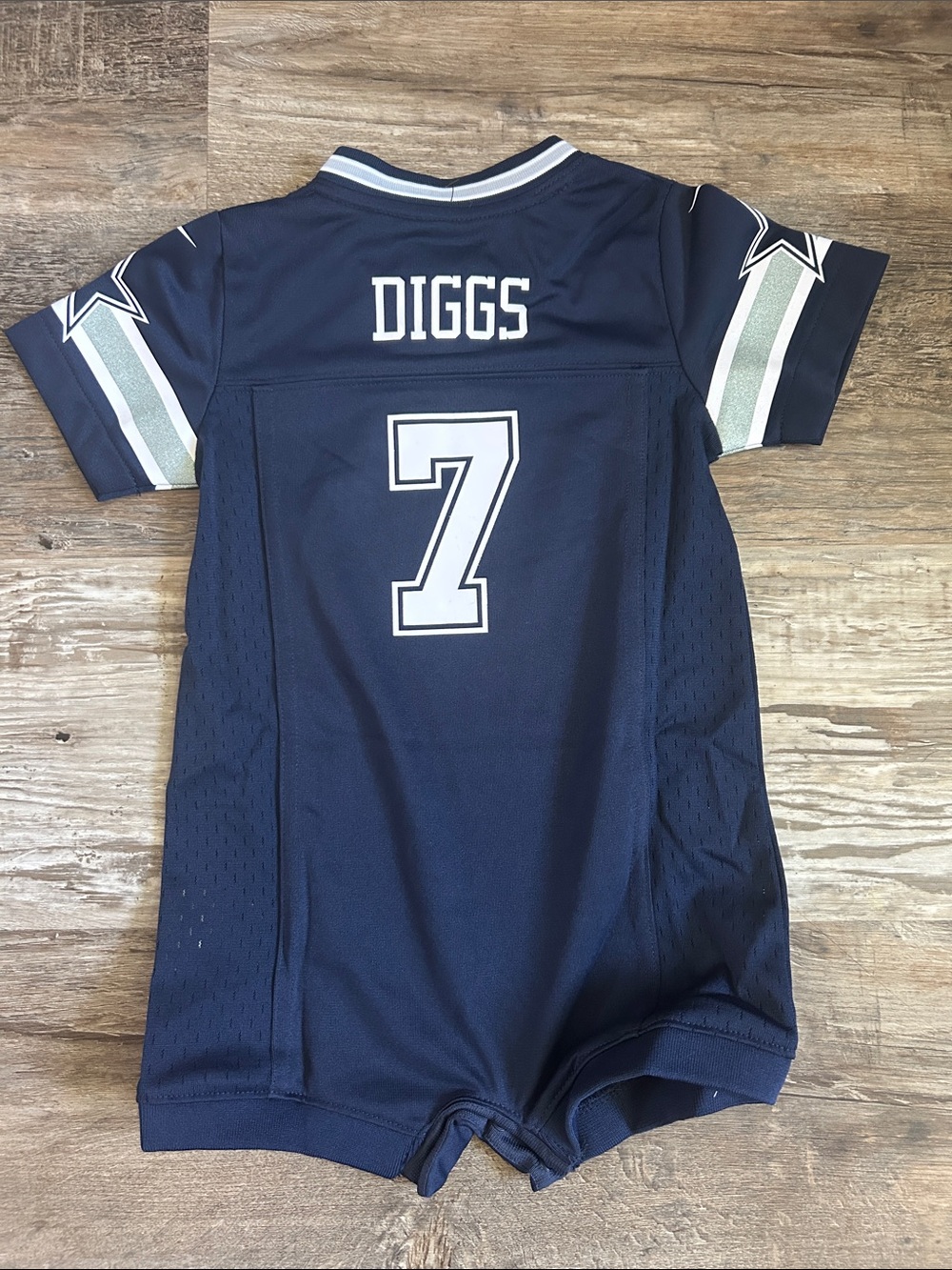 NWT NFL Nike Kids Navy Blue Dallas cowboys Romper Jersey - Diggs #7 18m